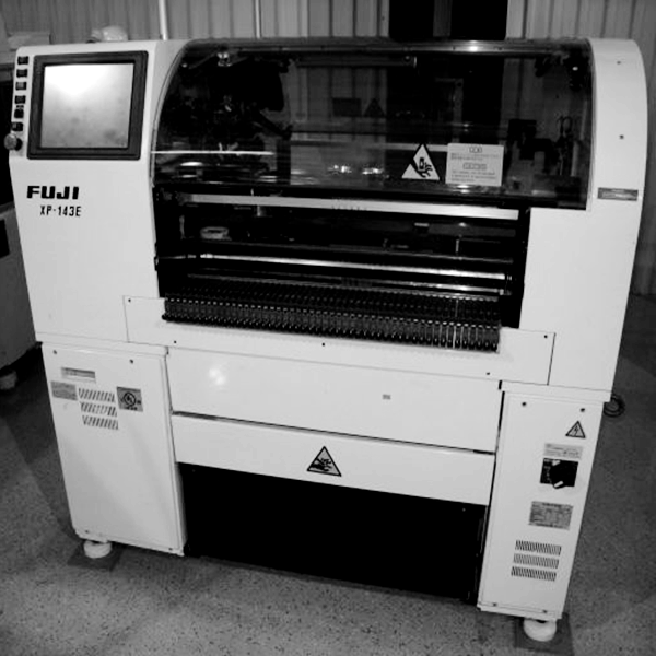 FUJI富士贴片机XP142E